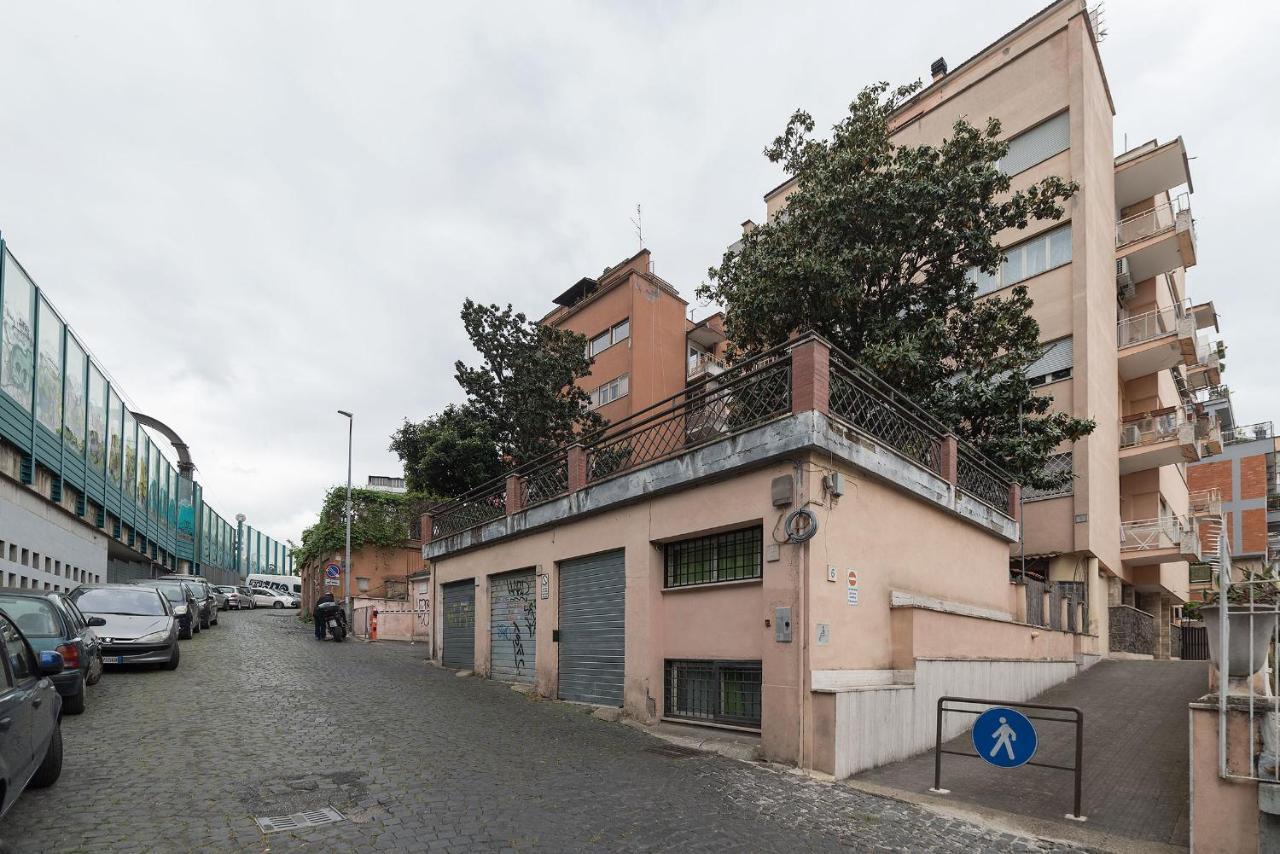 Appartamenti Clivo Di Monte Del Gallo Rome Luaran gambar